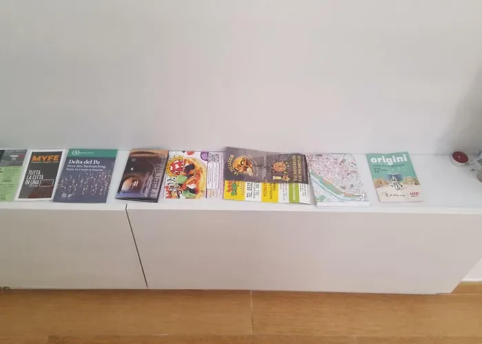 아파트 Carlo Mayr 페라라